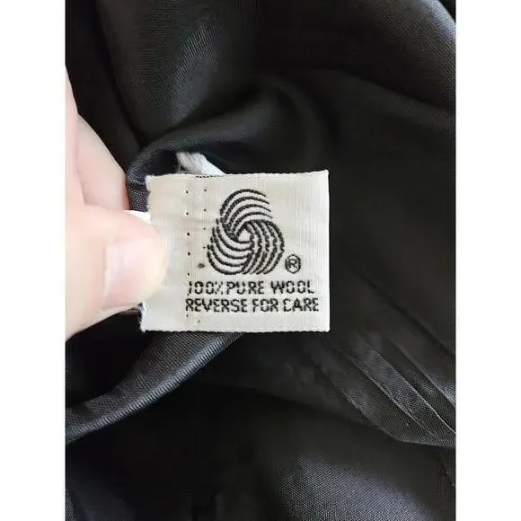 Vintage 80s David Hayes for Neiman Marcus size 8 Black elegant gown with beading - Picture 5 of 6